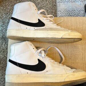 Nike Men's Blazer Mid '77 Vintage Shoes
